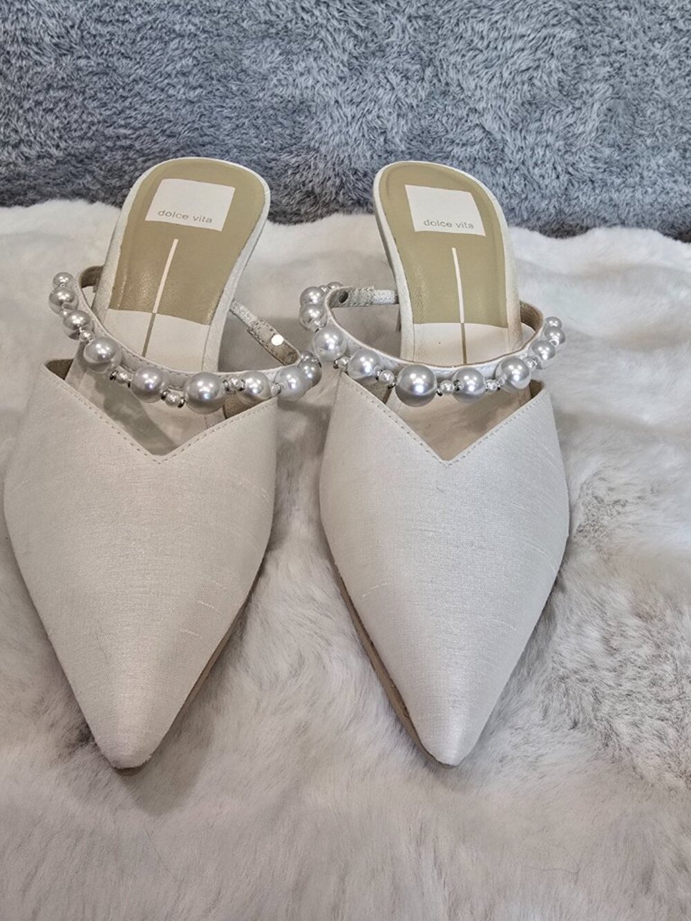 Dolce Vita Kanika Pearl Heels Vanilla Silk Womens Size 7.5 Bride Bridal Party - Picture 8 of 12